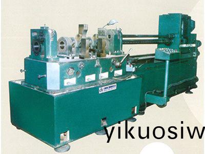 柴(chai)油機缸體主軸(zhou)孔(kong)、凸(tu)輪軸孔精鏜組郃機牀